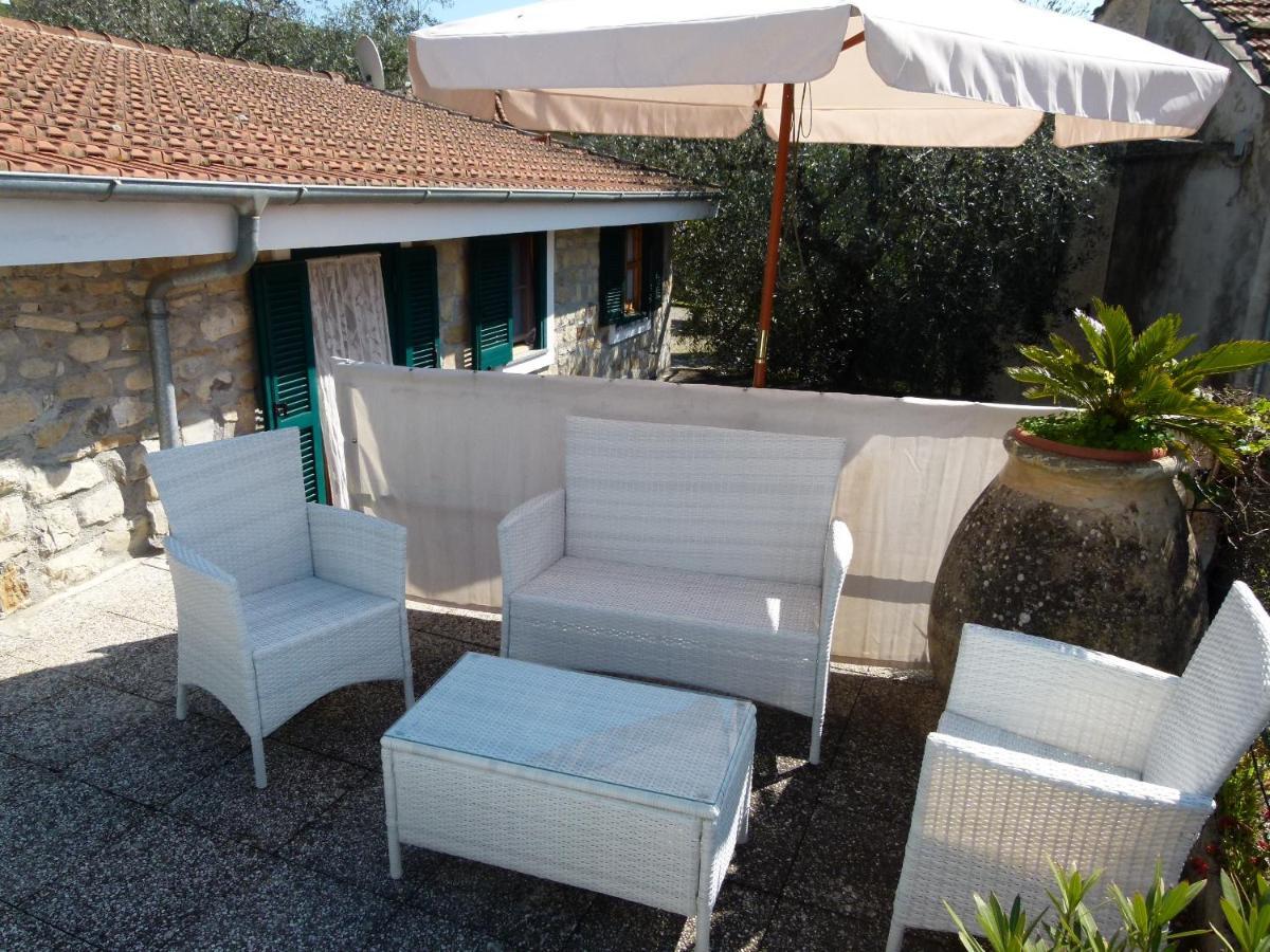 הוילה Diano San Pietro Un Posto Al Sole מראה חיצוני תמונה